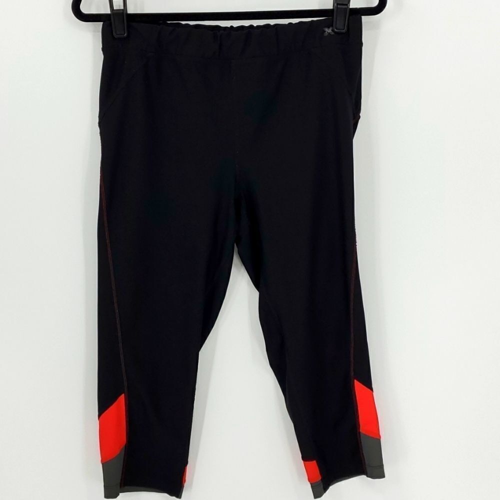 Xersion capris leggings, black/gray/orange. Large. Fitted.